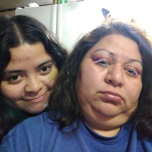 Meet your Posher, Adela